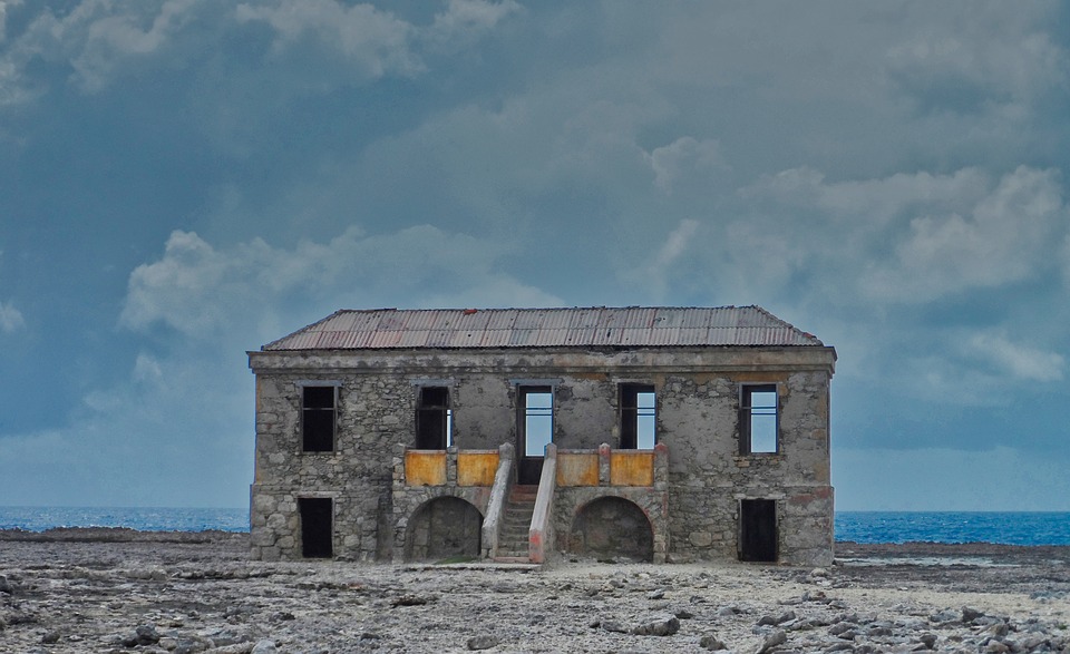 A deserted house near a sea