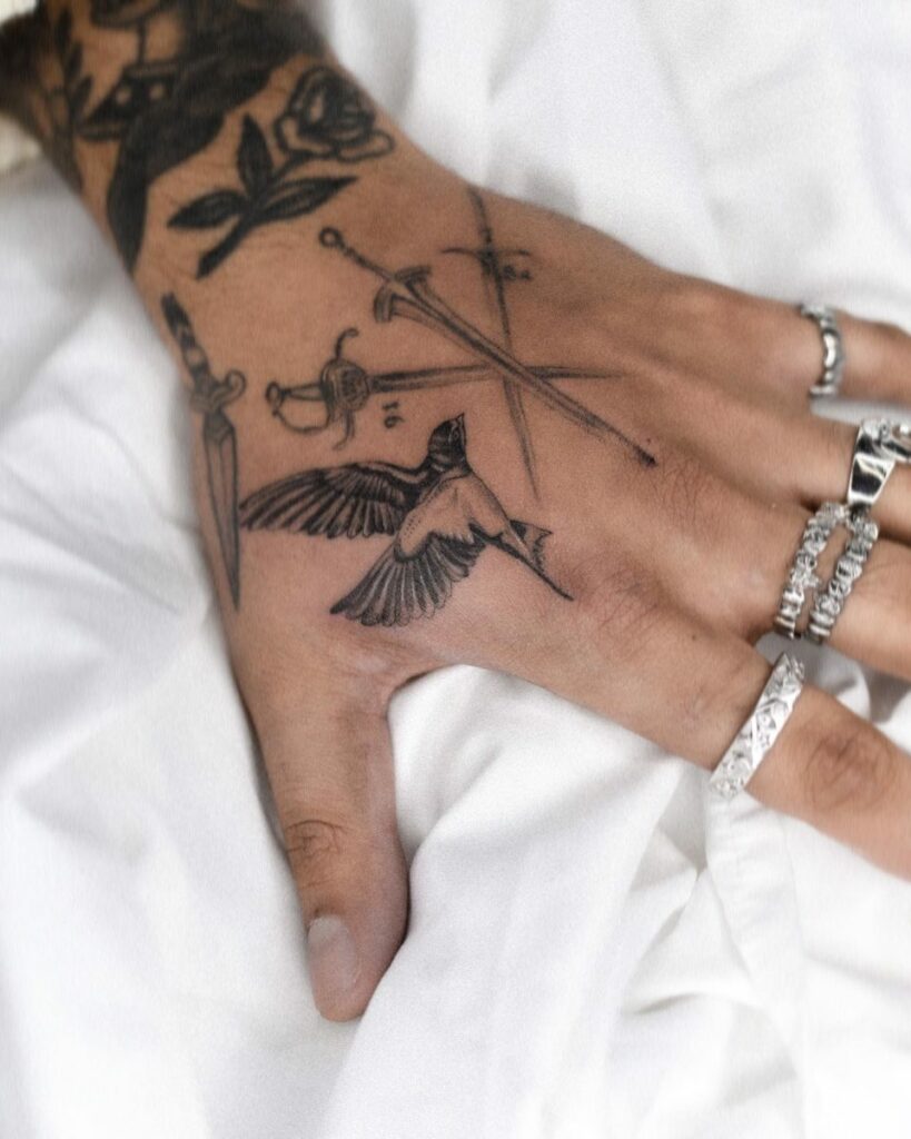 hand tattoos for women