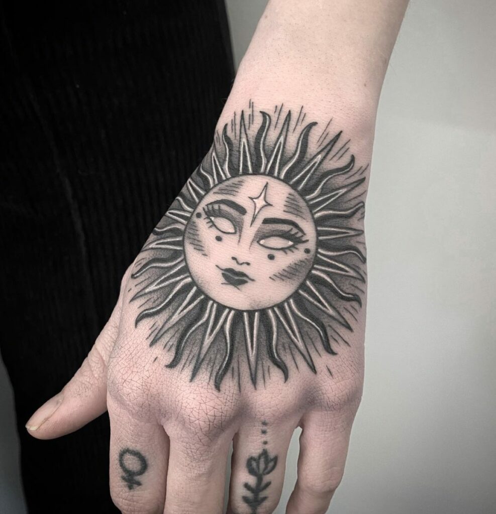 hand tattoos for women