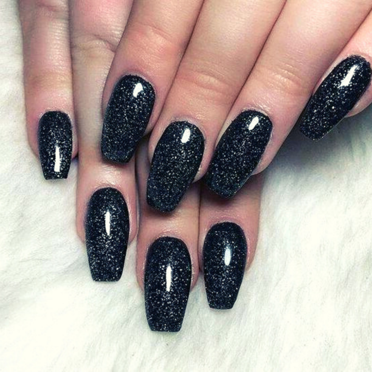 Black sparkly nails
